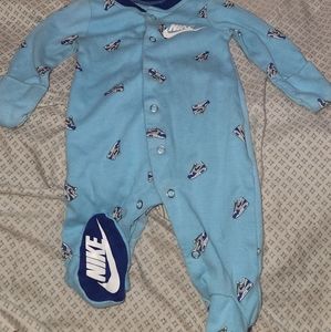 Nike sleeping footsie